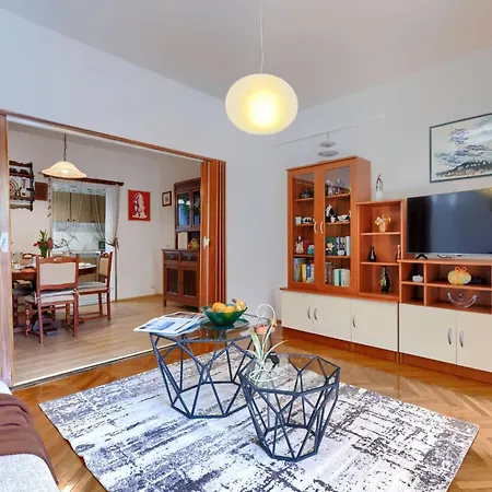 Marija By Interhome Holiday home Mali Turini